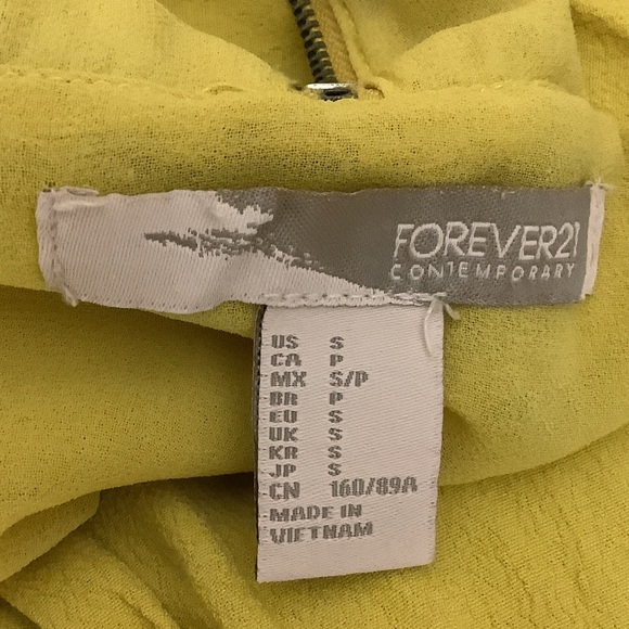 Forever 21 Contemporary Size Small Vibrant Yellow Sleeveless Blouse. Preloved - Picture 6 of 6